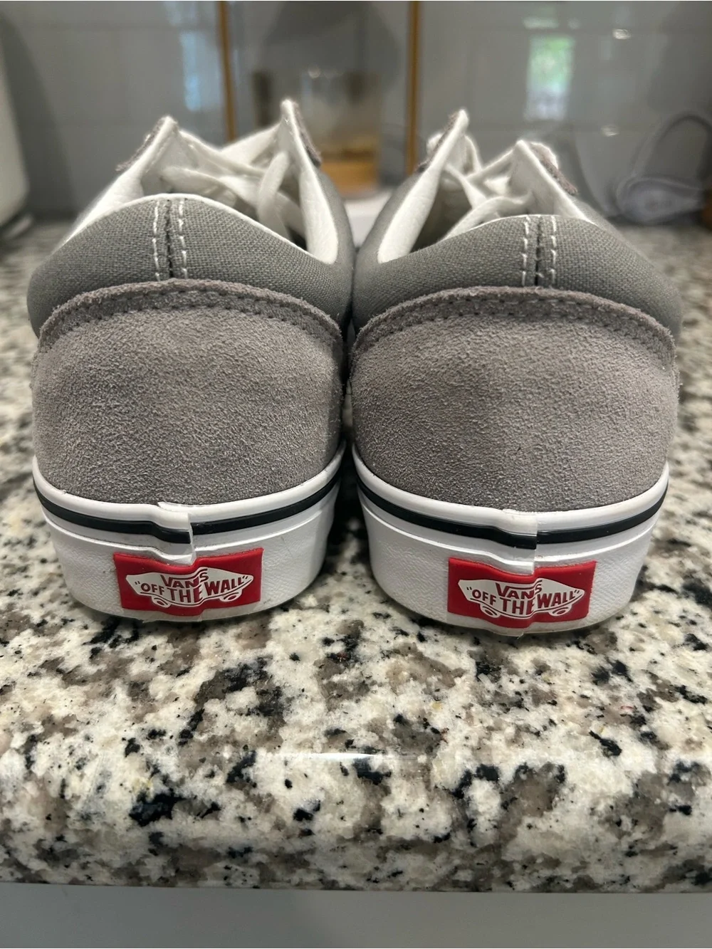 Vans Old Skool Gray Suede & Canvas Sneakers Women’s 8.5 / Men’s 7